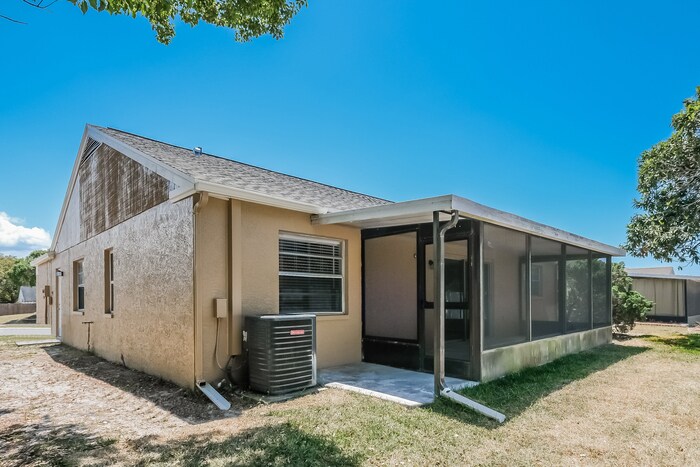 Building Photo - 8431 Duval Dr