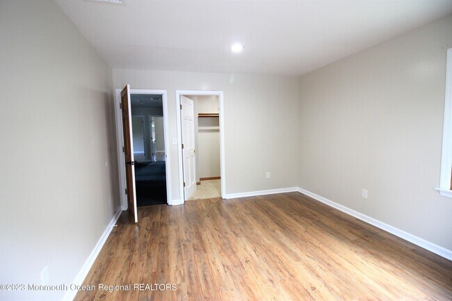 Building Photo - 233 Keller St