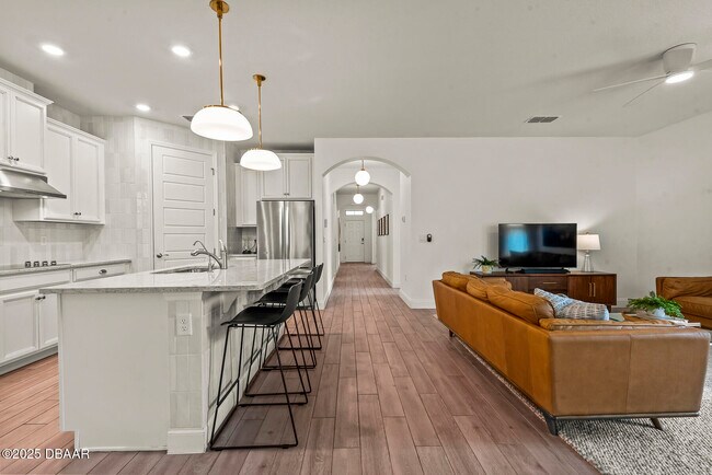 Building Photo - 2853 Monaghan Dr