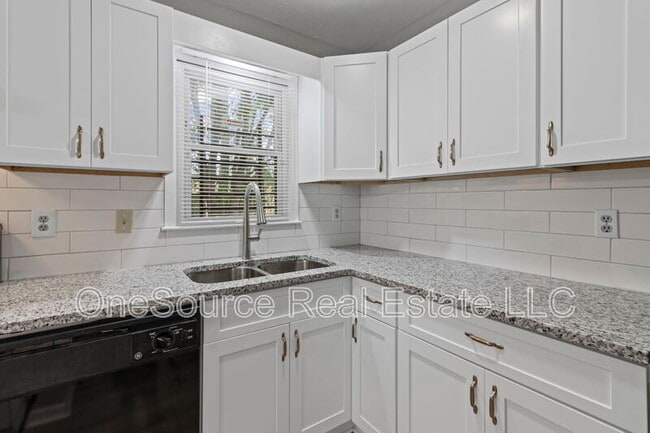 Building Photo - 5301 Stonebush Ter