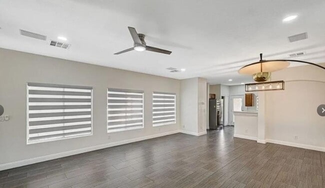 Building Photo - DO NOT MISS THIS CHARMING HOME! GORGEOUS 3 BEDROOM, 2 1/2 BATH!!