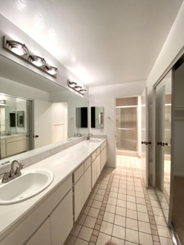 Building Photo - 4075 Crystal Dawn Ln