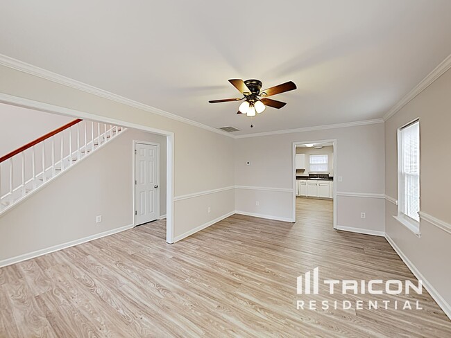 Building Photo - 6025 Spanish Moss Ln