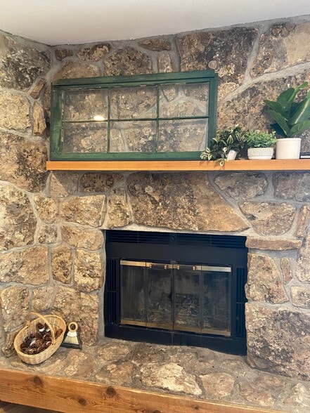 Building Photo - 35 Arapahoe Cir