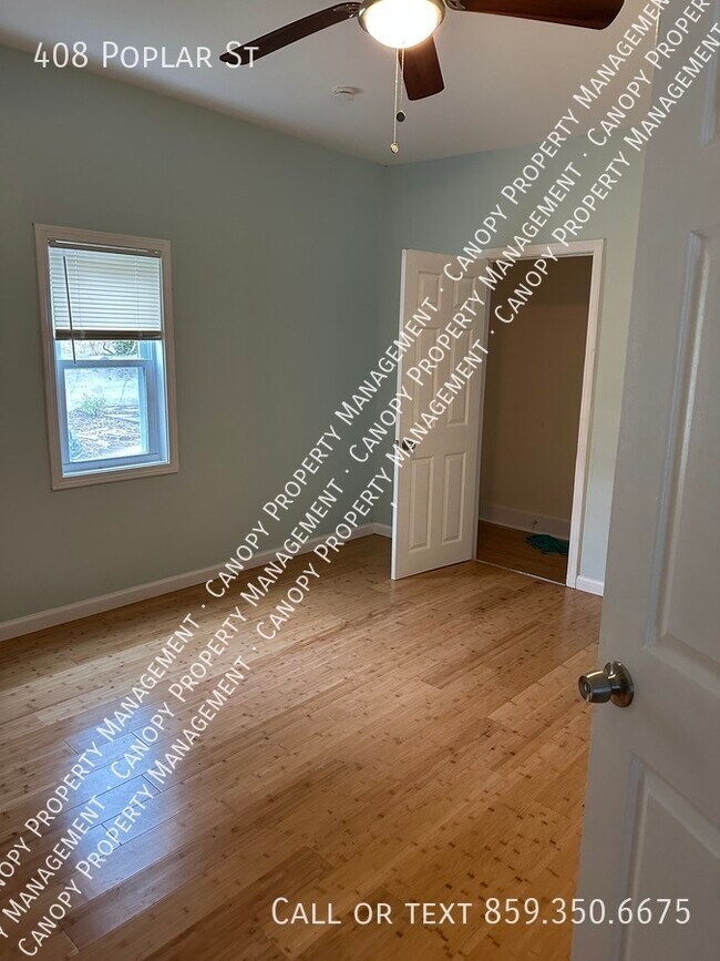 Building Photo - 408 Poplar St