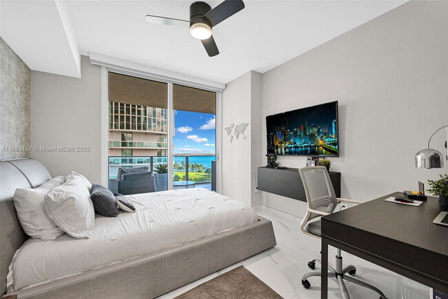 Building Photo - 488 NE 18th St