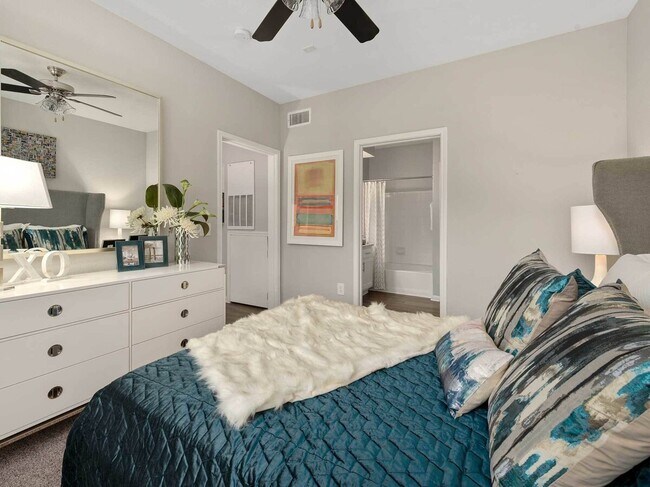 Building Photo - Ready to Move? Let’s Make It Happen!
