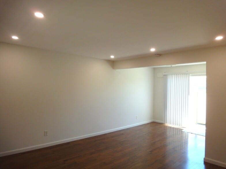 Recessed lights in LR - 13B Oliva Dr