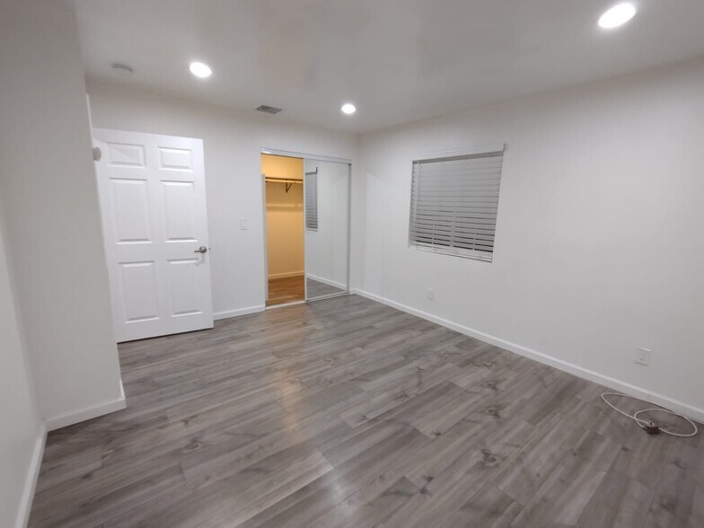 Bedroom 2 - 5837 Riverton Ave