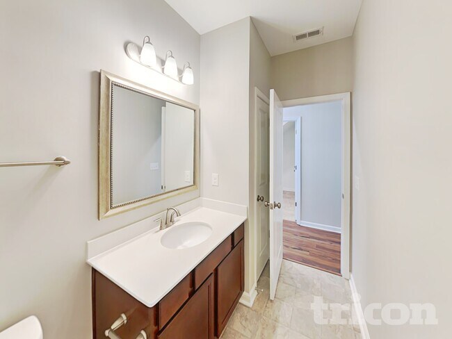 Building Photo - 15 Attucks Ct