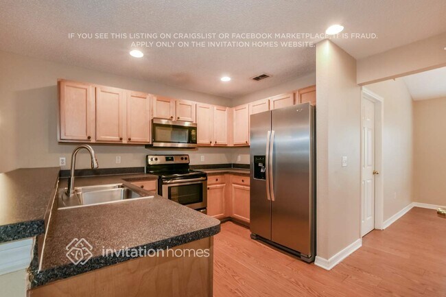 Building Photo - 1493 Jupiter Ave