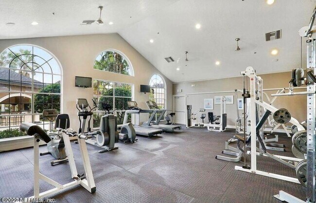 Building Photo - 10961 Burnt Mill Rd