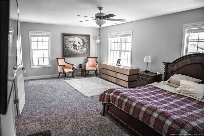 Building Photo - 919 Carolina Ave