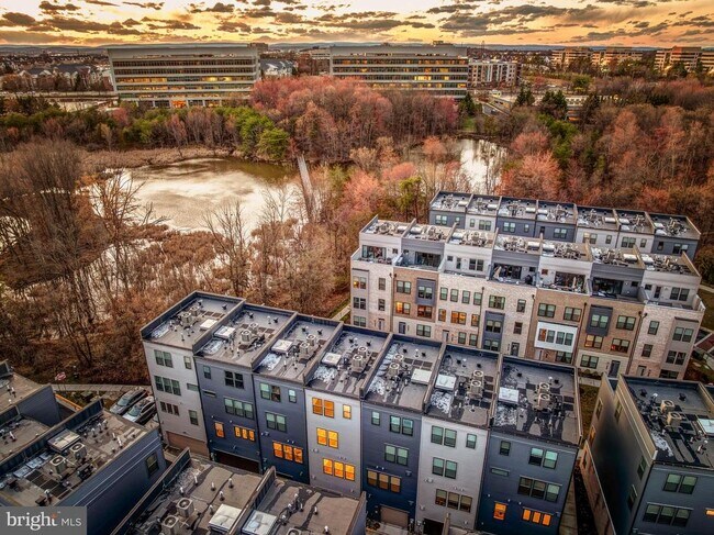 Building Photo - 12742 Verdant Wy