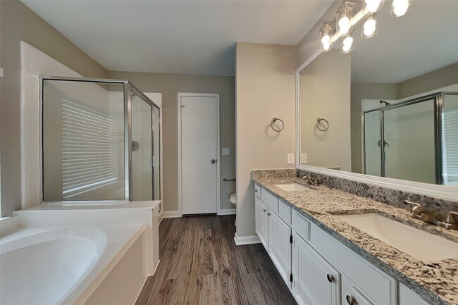 Building Photo - 5061 Stewart Dr