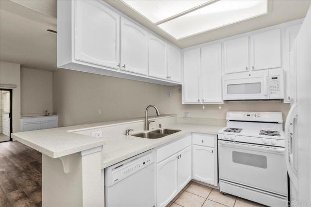 Building Photo - 4639 Executive Dr