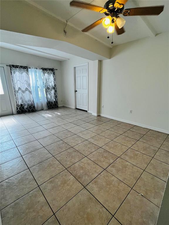 Building Photo - 6710 Kingswood Dr N