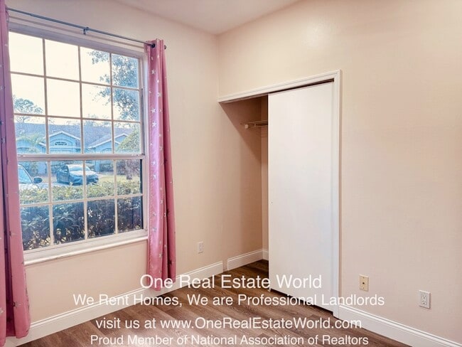 Building Photo - 13507 Summerton Dr