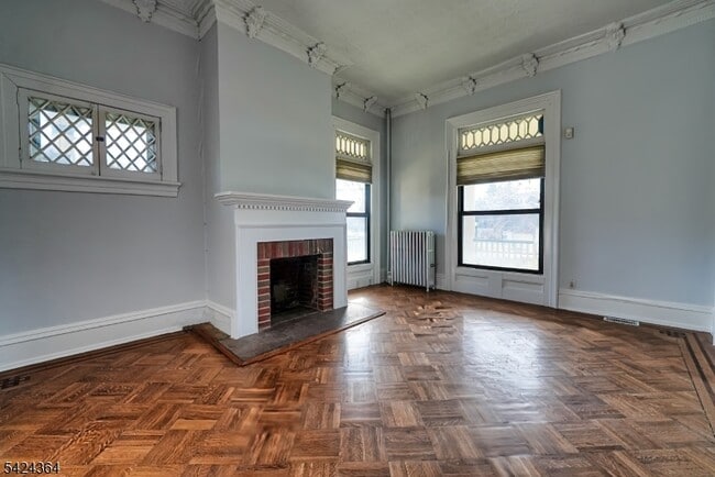 Building Photo - 355 W Milton Ave