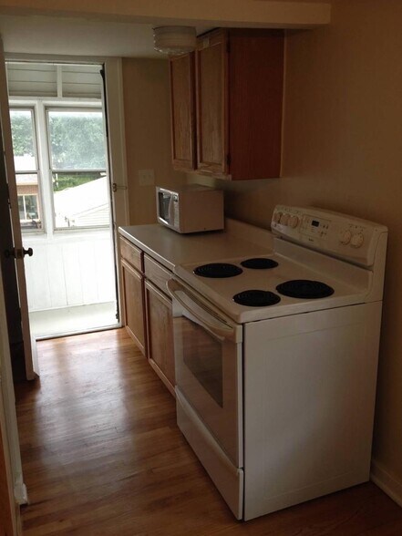 Building Photo - 1123 Midland Blvd