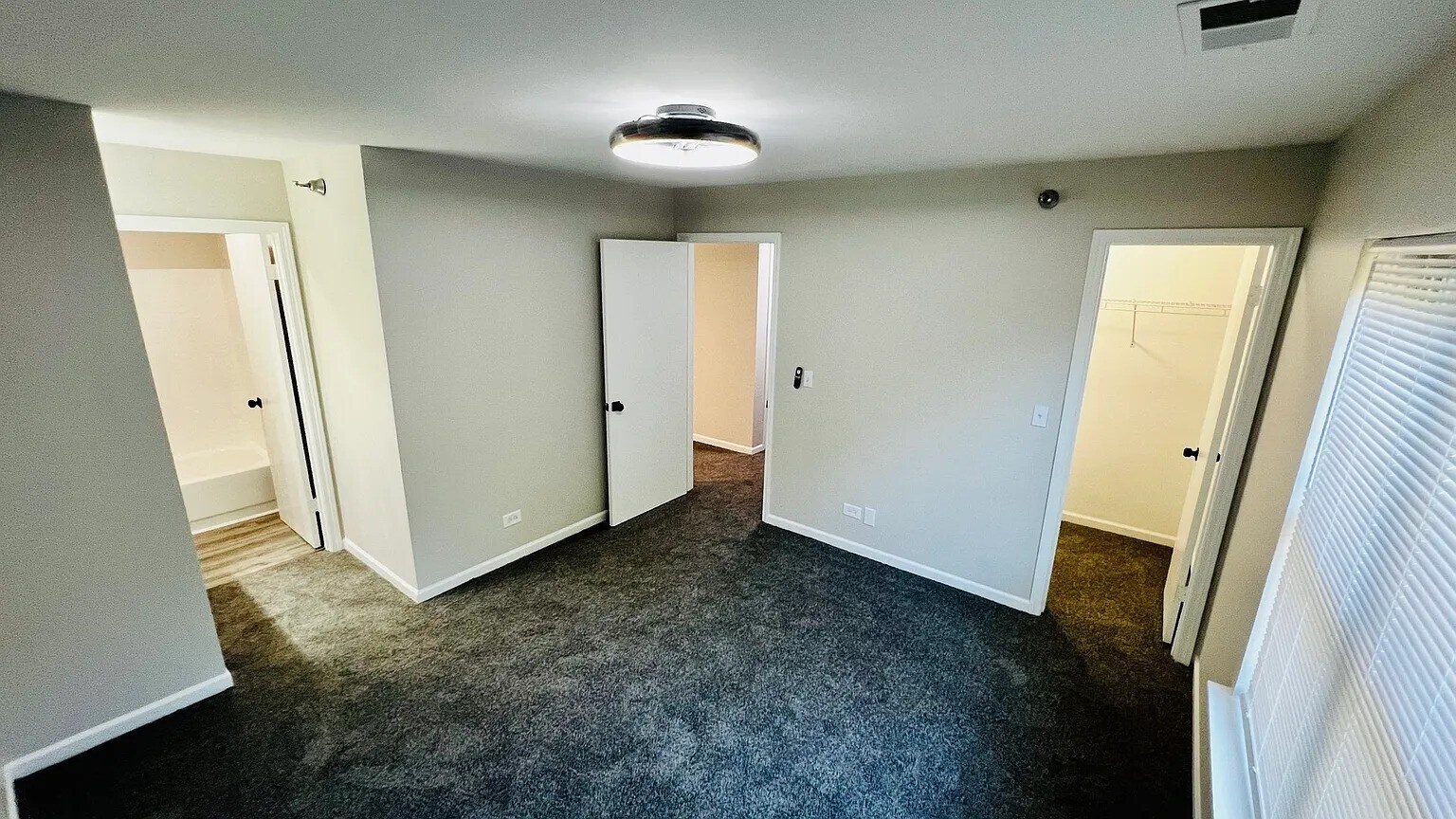 Building Photo - 104 Glengarry Dr