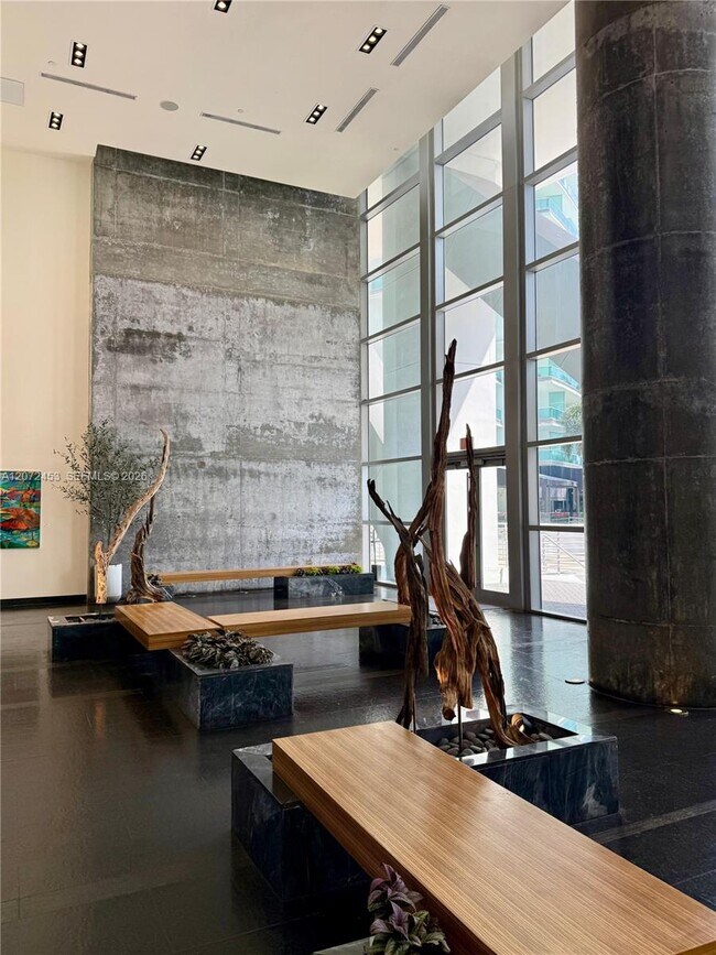 Building Photo - 888 Biscayne Blvd