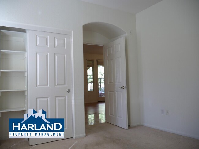 Building Photo - 9218 Piantino Way