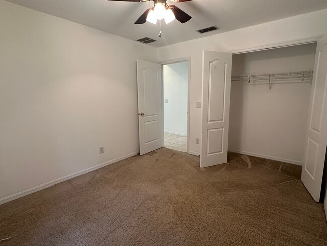 Building Photo - 4 Bedroom, 3 Bath, 3 Car Garage on 1 Acre ...
