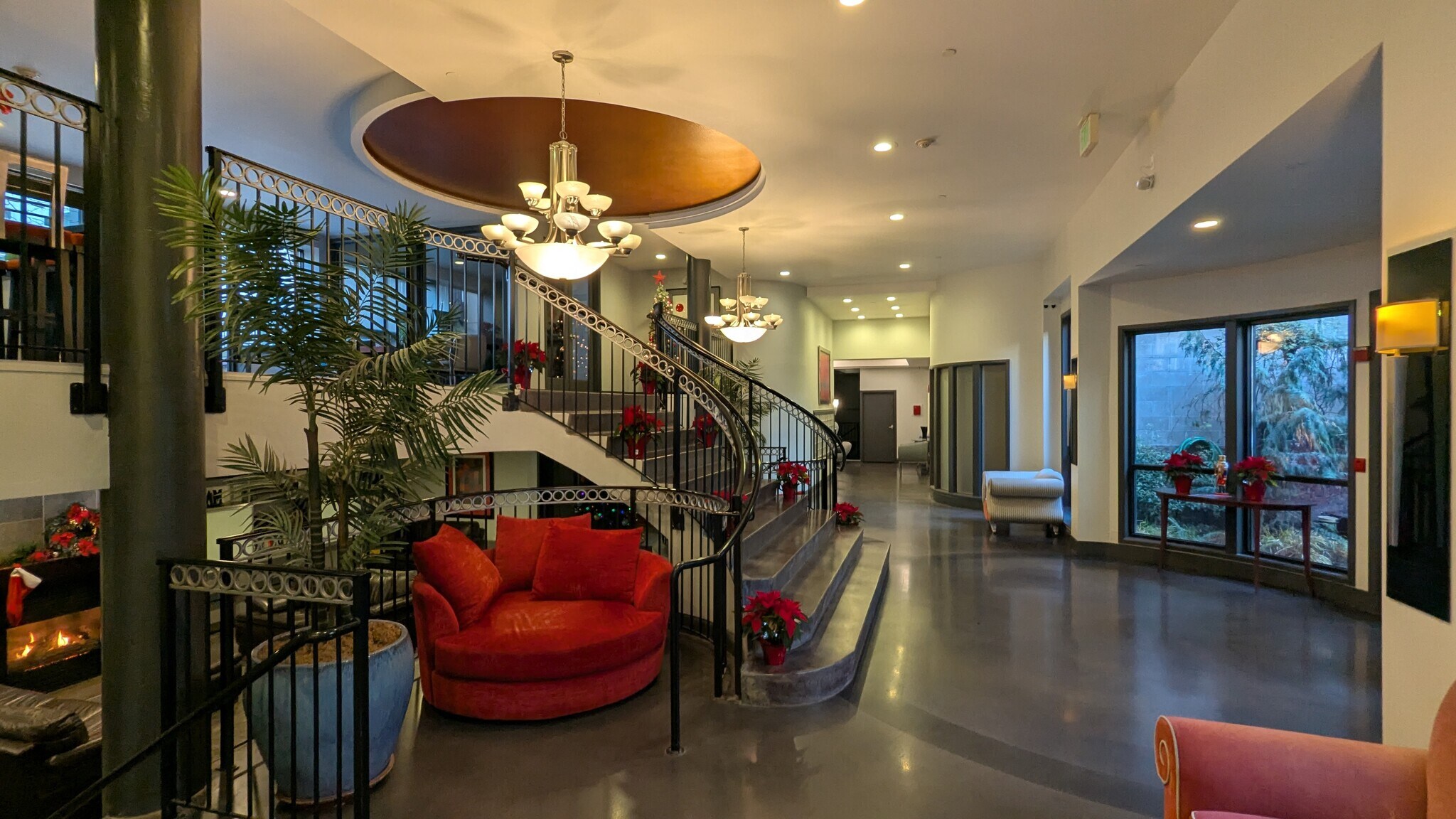 Building Photo - 323 Queen Anne Ave N