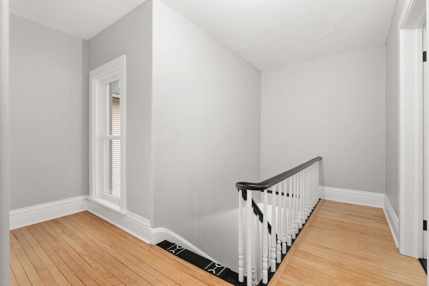 Building Photo - 820 Jenifer St