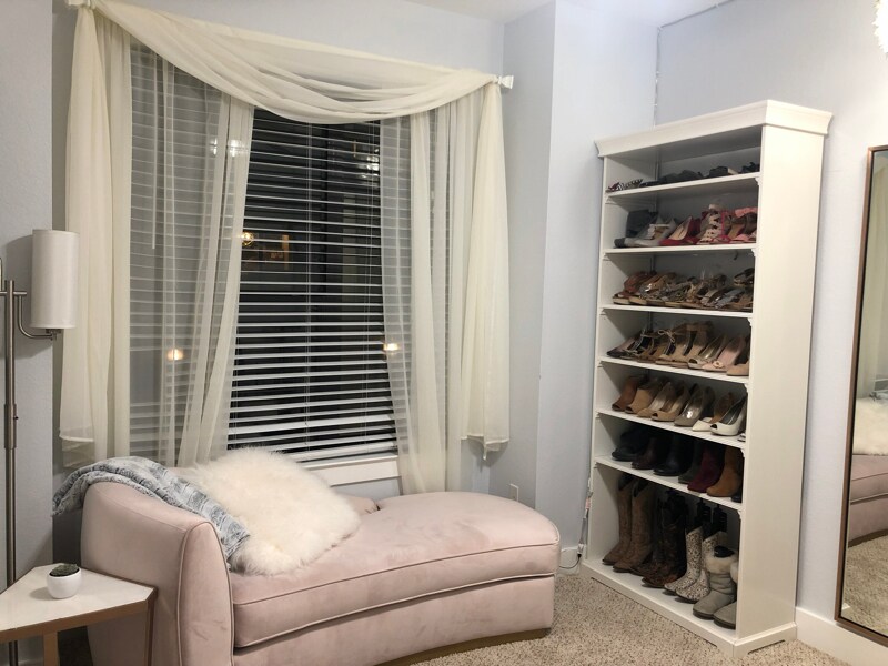 Building Photo - 1501 Lorraine Loop