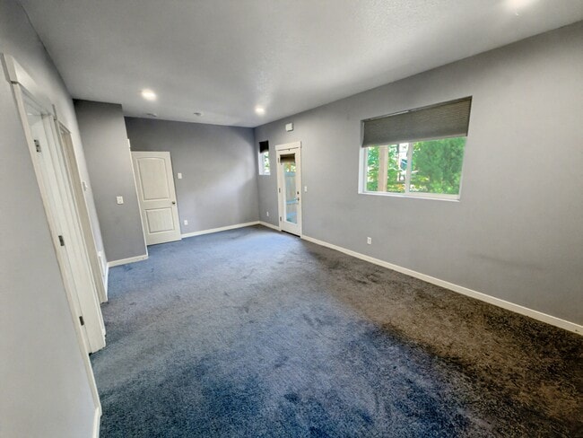 Building Photo - 588 SW 197th Pl