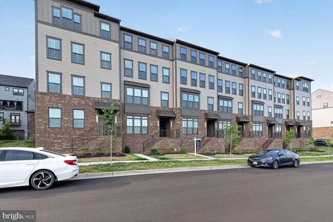 Building Photo - 1654 Kirkman St