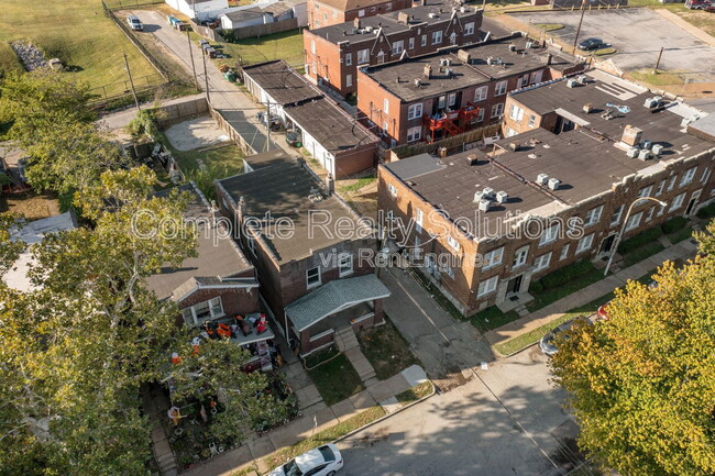 Building Photo - 3248 Delor St