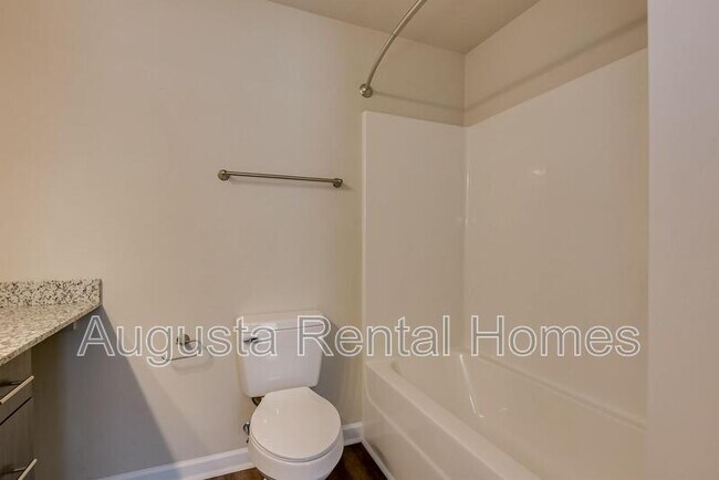 Building Photo - 2507 Otter Run