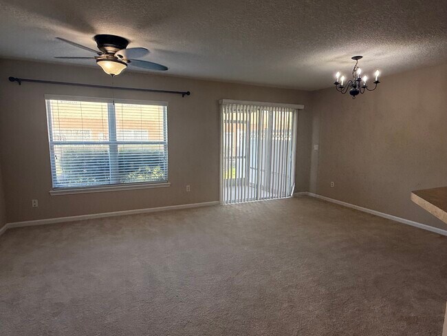 Building Photo - 1500 Calming Water Dr