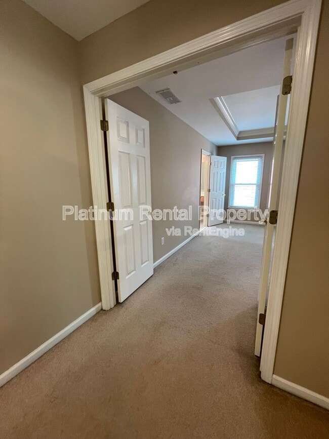 Building Photo - 4916 Durley Ln SE