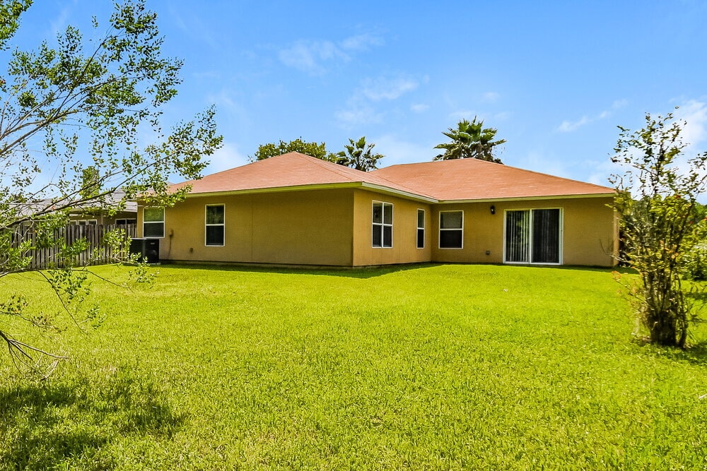 Building Photo - 76309 Deerwood Dr