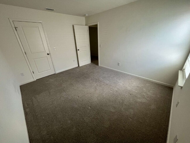 Building Photo - 4028 Centerpiece Ct