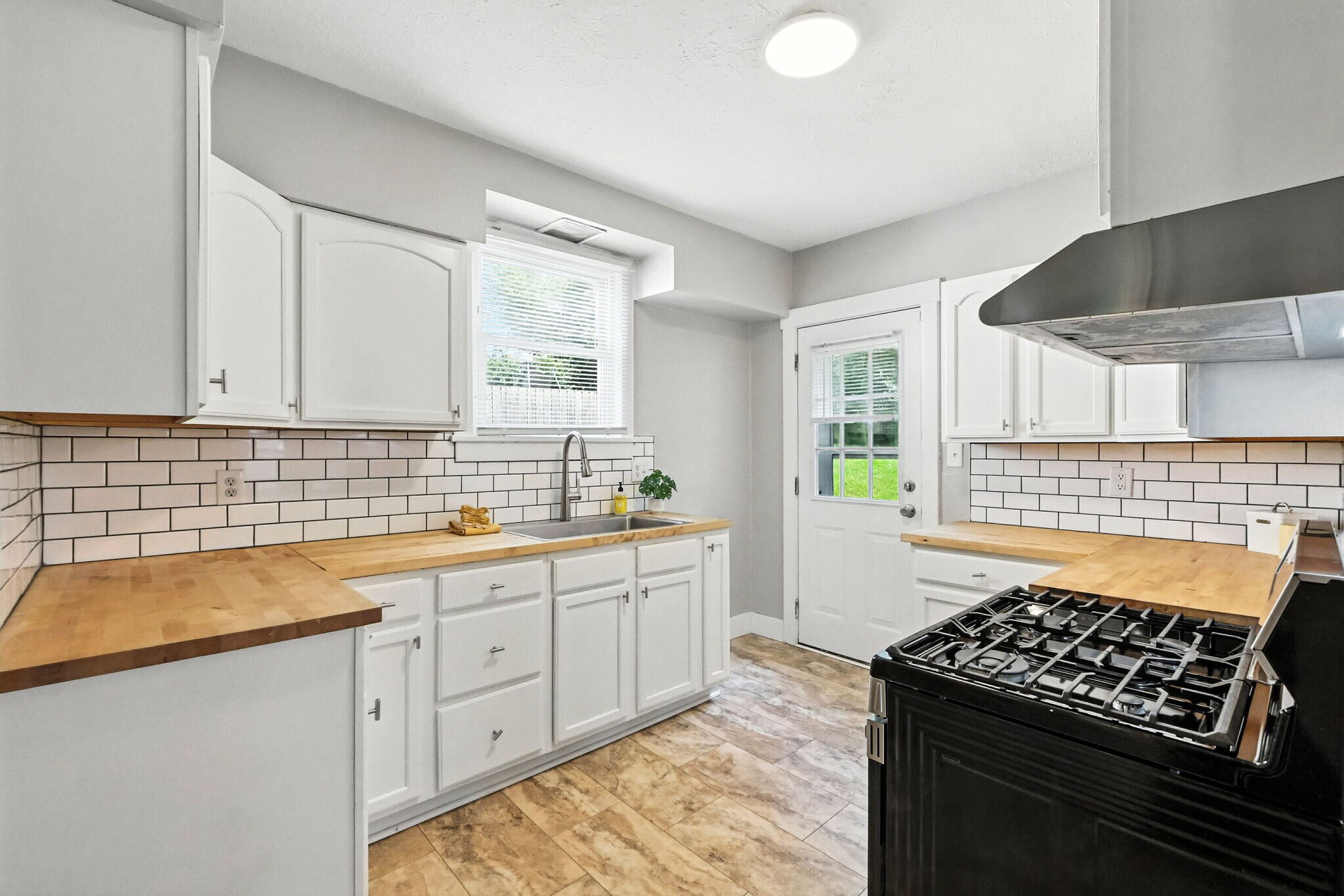 Building Photo - 1721 Boundary St