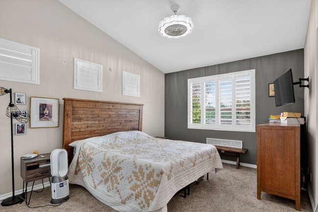 Building Photo - 1528 Knoll Park Glen