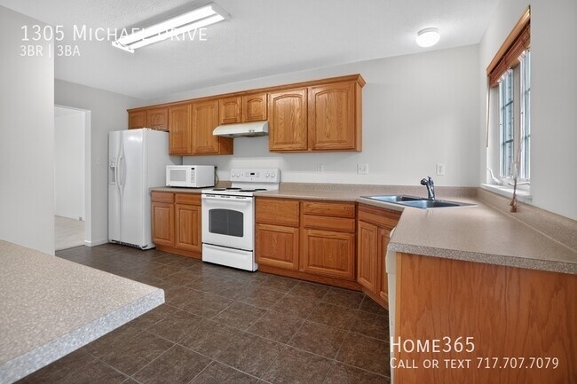 Building Photo - 1305 Michael Dr