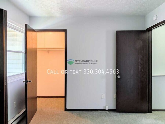 Building Photo - 311 Engadine Ct