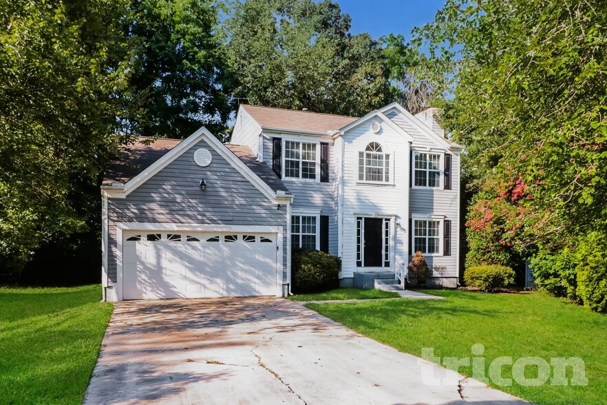 Primary Photo - 7019 Hunter Gln Dr