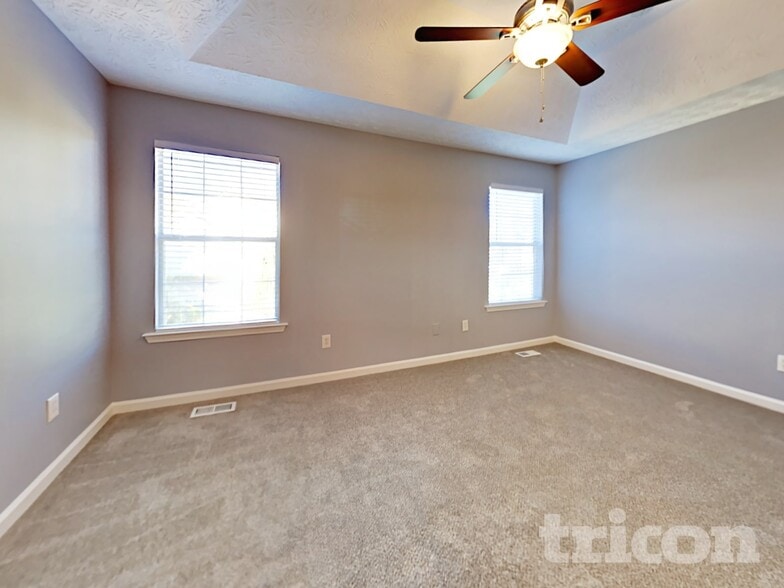 Building Photo - 71 Caroline Ln