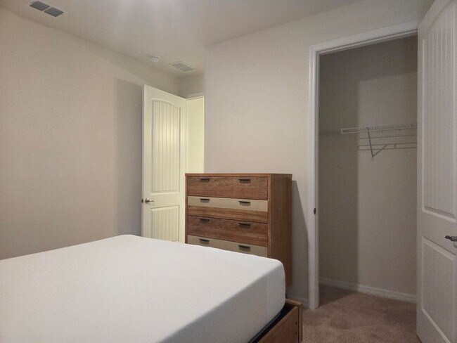 Building Photo - 55+ Gated Community at Palms at Serenoa