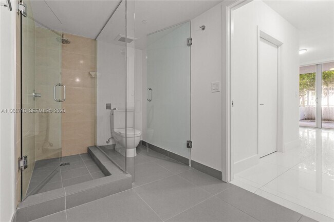 Building Photo - 6620 Indian Creek Dr