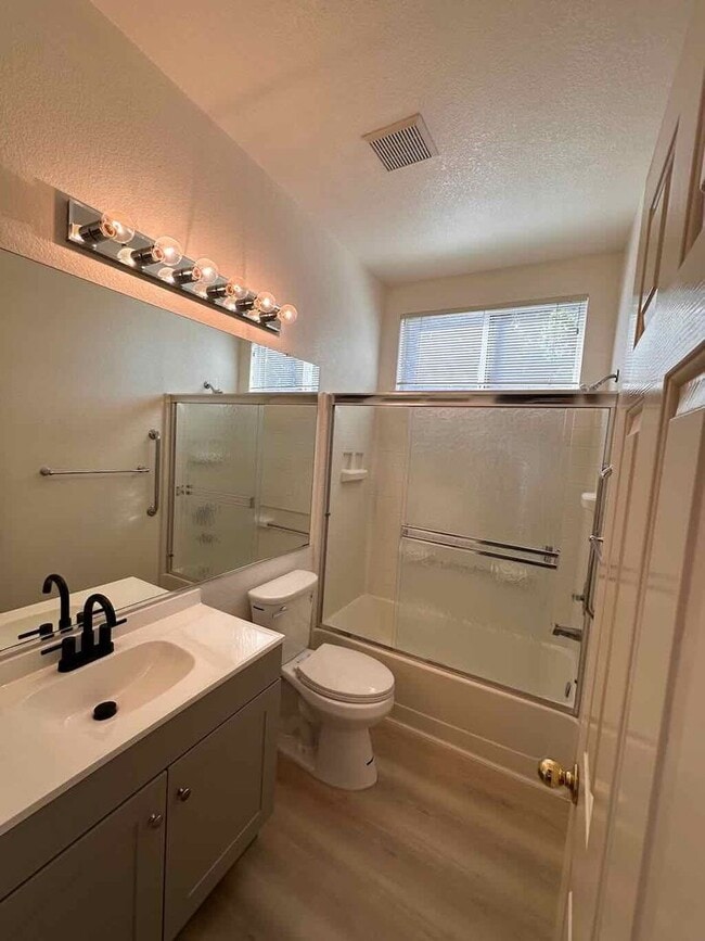 Building Photo - Remodeled 3 Bedroom Elk Grove House