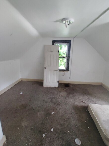 Building Photo - 3729 Avondale Ave