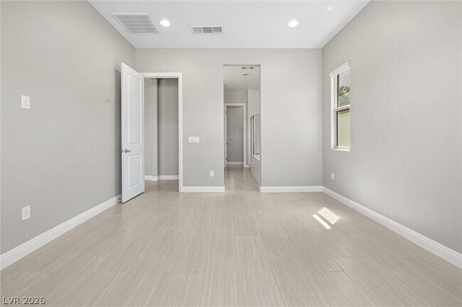 Building Photo - 9868 Heather Moore Ave
